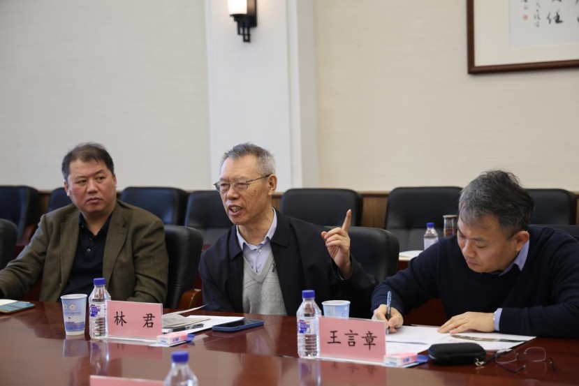 蔡立东常务副校长到深部探测与成像全国重点实验室调研